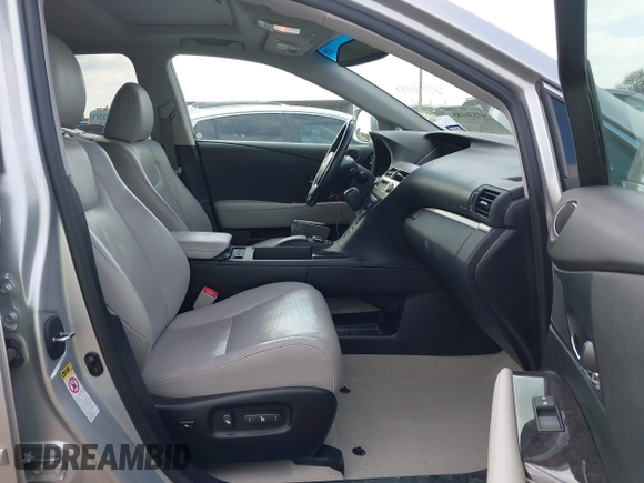 2013 Lexus RX 350 z VIN 2T2ZK1BA8DC122660, wystawiony jako IAAI lot #41536185 z przebiegiem 115 346 mil mil oraz . Historia ofert i sprzedaży dostępna na DreamBid. Obrazek 5.