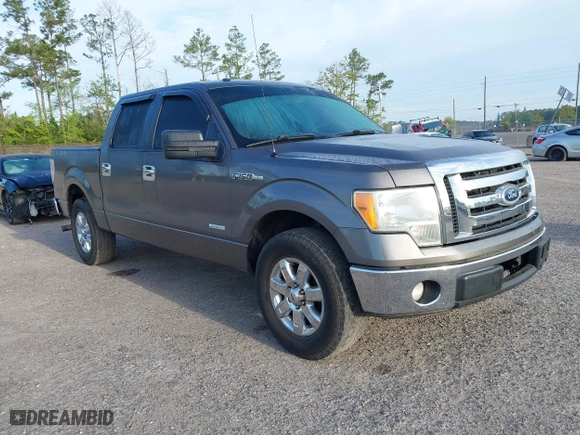 2013 Ford F-150 XL with VIN 1FTFW1CT2DKG40953, listed as a IAAI auction lot 41736920 with 179,437 mi miles. Bid and sale history available at carsss.com. Image 1.