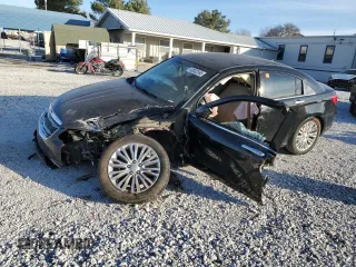 2012 Chrysler 200 Limited with VIN 1C3CCBCBXCN189488, listed as a Copart auction lot 43032595 with Not Provided miles and Clean Title. Bid and sale history available at DreamBid. Image 1.
