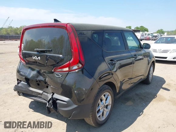 2022 Kia Soul LX with VIN KNDJ23AU6N7178009, listed as a IAAI auction lot 42066632 with 58,861 mi miles and . Bid and sale history available at DreamBid. Image 4.