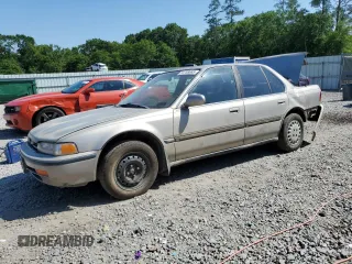 1993 Honda Accord z VIN 1HGCB7658PA114384, wystawiony jako Copart lot #54768665 z przebiegiem 249 877 mil mil oraz Szkoda całkowita • Salvage title. Historia ofert i sprzedaży dostępna na DreamBid. Obrazek 1.