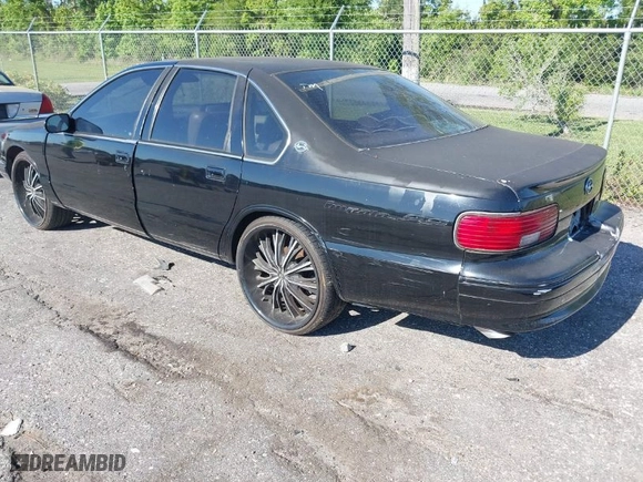 1996 Chevrolet Caprice Classic 1SA Special Value Pkg with VIN 1G1BL52PXTR141223, listed as a IAAI auction lot 41693524 with 1 mi miles. Bid and sale history available at carsss.com. Image 3.