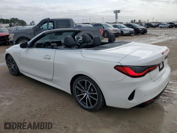 2024 BMW 4 Series 430i z VIN WBA23AT04RCN54796, wystawiony jako Copart lot #87837505 z przebiegiem 24 341 mil mil oraz Szkody całkowita. Historia ofert i sprzedaży dostępna na DreamBid. Obrazek 2.