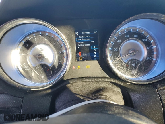 2014 Chrysler 300 with VIN 2C3CCAGGXEH357173, listed as a Copart auction lot 82221814 with 53,700 mi miles and Clean Title. Bid and sale history available at carsss.com. Image 9.