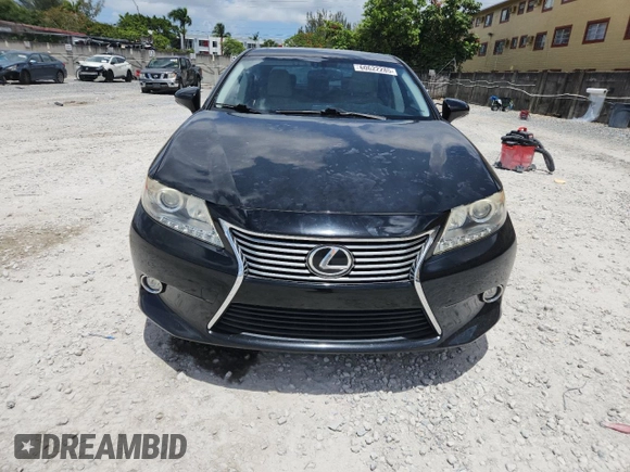 2014 Lexus ES 330 with VIN JTHBK1GG4E2146293, listed as a Copart auction lot 60622285 with 102,329 mi miles and Salvage title. Bid and sale history available at DreamBid. Image 5.