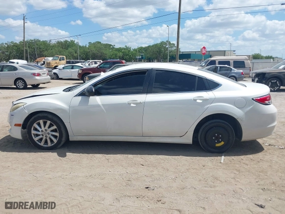 2011 Mazda Mazda6 i Touring with VIN 1YVHZ8CHXB5M02696, listed as a IAAI auction lot 41959003 with 164,755 mi miles. Bid and sale history available at carsss.com. Image 14.