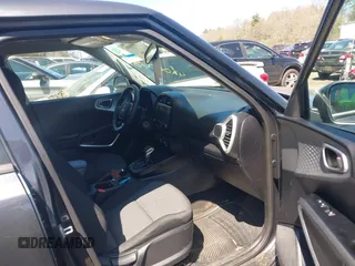 2020 Kia Soul S with VIN KNDJ23AU5L7727308, listed as a IAAI auction lot 42060689 with 62,749 mi miles. Bid and sale history available at carsss.com. Image 5.