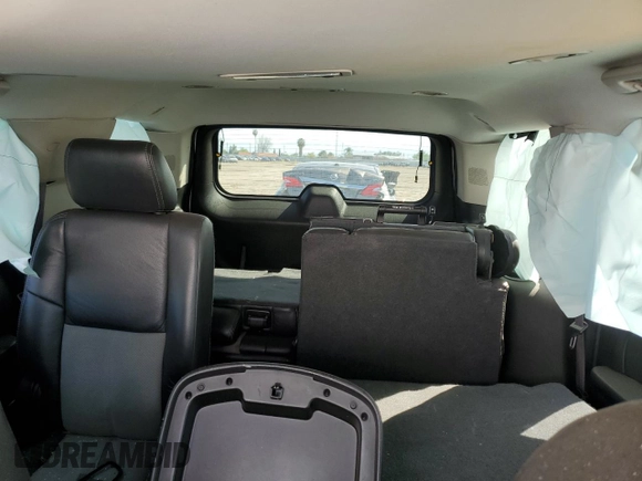 2013 GMC Yukon SLE with VIN 1GKS1AE03DR191410, listed as a Copart auction lot 48658234 with 121,572 mi miles and Salvage Title. Bid and sale history available at carsss.com. Image 10.