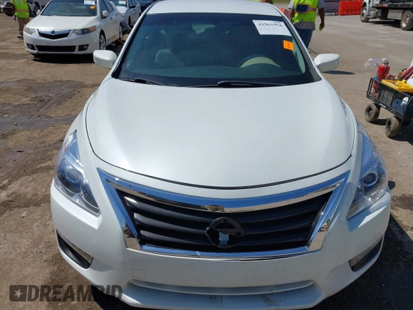 2014 Nissan Altima S with VIN 1N4AL3AP9EN227843, listed as a IAAI auction lot 41961956 with 131,376 mi miles and . Bid and sale history available at DreamBid. Image 12.