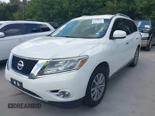 2014 Nissan Pathfinder Platinum with VIN 5N1AR2MN0EC646541, listed as a IAAI auction lot 42680665 with 203,487 mi miles and . Bid and sale history available at DreamBid. Image 2.