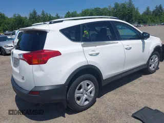 2015 Toyota RAV4 LE with VIN 2T3BFREV6FW230985, listed as a IAAI auction lot 42483966 with 189,246 mi miles and . Bid and sale history available at DreamBid. Image 4.