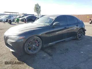2020 Alfa Romeo Giulia with VIN ZARFAMAN8L7625241, listed as a Copart auction lot 49917305 with 36,325 mi miles and Salvage title. Bid and sale history available at DreamBid. Image 1.