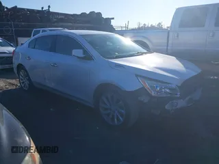 2015 Buick LaCrosse Leather with VIN 1G4GB5G30FF249390, listed as a IAAI auction lot 41613695 with 111,418 mi miles. Bid and sale history available at carsss.com. Image 1.