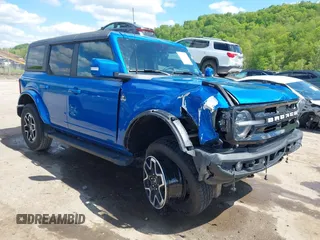 2024 Ford Bronco Outer Banks z VIN 1FMDE8BH1RLA75690, wystawiony jako IAAI lot #42235267 z przebiegiem 6 882 mil mil oraz . Historia ofert i sprzedaży dostępna na DreamBid. Obrazek 1.