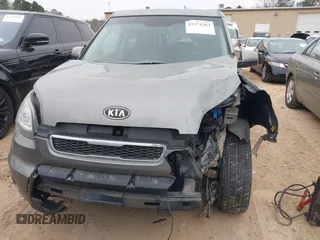 2011 Kia Soul + with VIN KNDJT2A28B7307028, listed as a IAAI auction lot 41374263 with 182,074 mi miles. Bid and sale history available at carsss.com. Image 11.