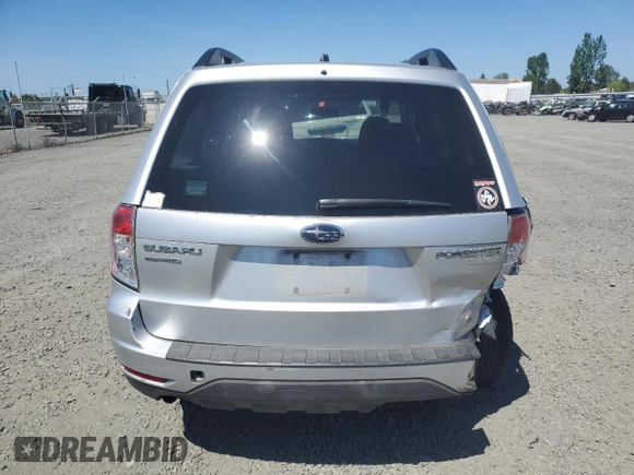 2010 Subaru Forester X Premium с VIN JF2SH6CC9AG773392, выставлен на аукционе Copart как лот 55620045 с пробегом 138 930 миль миль и Списание • Salvage title. История ставок и продаж доступна на DreamBid. Изображение 6.