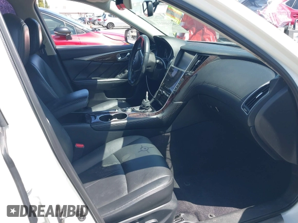 2019 Infiniti Q50 Luxe z VIN JN1EV7AP7KM518276, wystawiony jako IAAI lot #42148033 z przebiegiem 56 720 mil mil oraz . Historia ofert i sprzedaży dostępna na DreamBid. Obrazek 5.