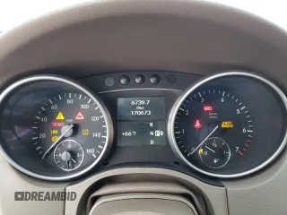 2011 Mercedes-Benz M 350 z VIN 4JGBB5GB6BA645252, wystawiony jako Copart lot #41402705 z przebiegiem 170 673 mil mil oraz Szkoda całkowita • Salvage title. Historia ofert i sprzedaży dostępna na DreamBid. Obrazek 9.