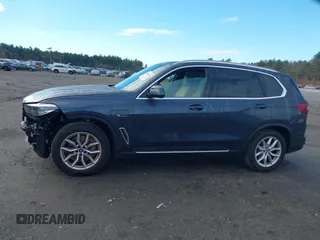 2022 BMW X5 xDrive45e with VIN 5UXTA6C05N9K75681, listed as a IAAI auction lot 40954930 with 13,463 mi miles. Bid and sale history available at carsss.com. Image 15.