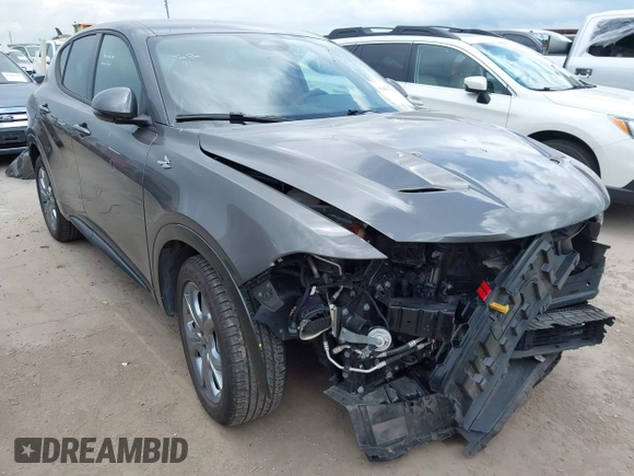 2024 Dodge Hornet R/T с VIN ZACPDFCW1R3A25865, выставлен на аукционе IAAI как лот 42697510 с пробегом 27 455 миль миль и . История ставок и продаж доступна на DreamBid. Изображение 1.