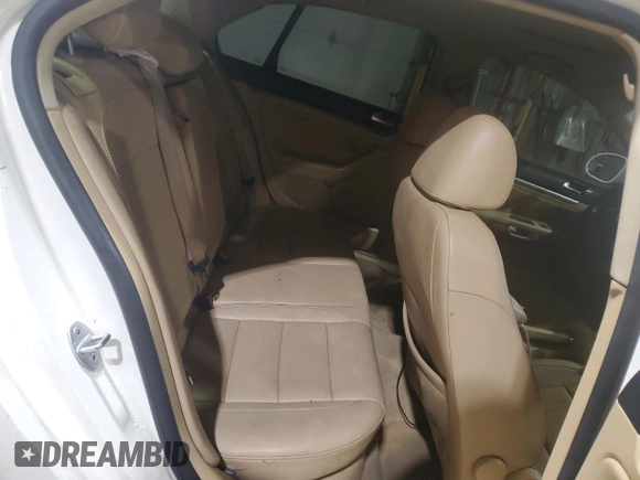 2007 Volkswagen Jetta 2.5 with VIN 3VWSF71K37M038634, listed as a Copart auction lot 43028475 with 177,850 mi miles and Salvage title. Bid and sale history available at DreamBid. Image 10.