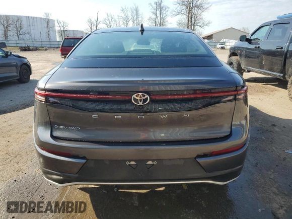 2024 Toyota Crown XLE z VIN JTDAAAAFXR3019516, wystawiony jako Copart lot #53822055 z przebiegiem 23 775 mil mil oraz Szkoda całkowita • Salvage title. Historia ofert i sprzedaży dostępna na DreamBid. Obrazek 6.