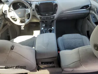 2018 Chevrolet Traverse LT Cloth with VIN 1GNEVGKW9JJ250678, listed as a Copart auction lot 49443935 with 117,518 mi miles and Salvage Title. Bid and sale history available at carsss.com. Image 8.