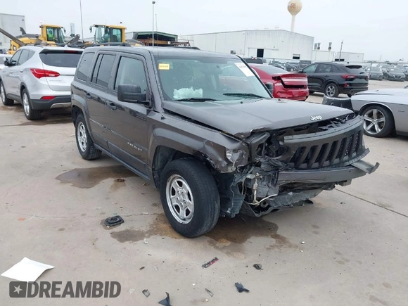 2015 Jeep Patriot Altitude Edition with VIN 1C4NJPBA3FD419477, listed as a IAAI auction lot 41878058 with 174,652 mi miles. Bid and sale history available at carsss.com. Image 1.