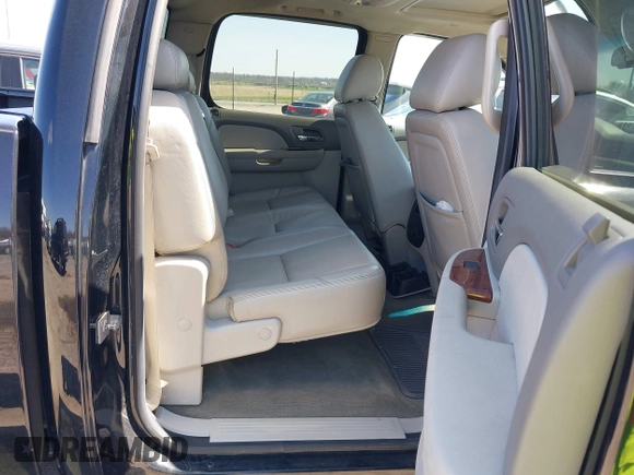 2012 GMC Sierra 1500 SLT with VIN 3GTP2WE70CG134587, listed as a IAAI auction lot 41973632 with 206,378 mi miles and . Bid and sale history available at DreamBid. Image 8.