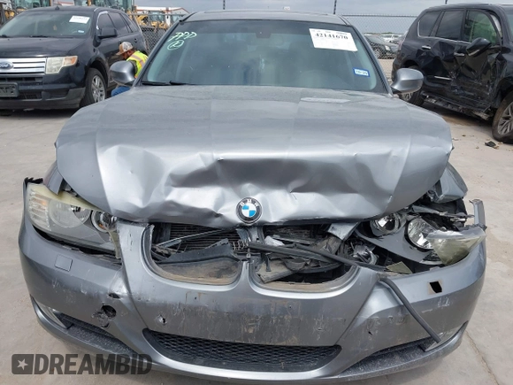 2011 BMW 3 Series 328i xDrive with VIN WBAUU3C52BA542337, listed as a IAAI auction lot 42141670 with 59,479 mi miles and . Bid and sale history available at DreamBid. Image 12.