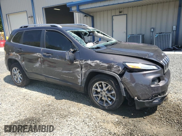 2014 Jeep Cherokee Latitude z VIN 1C4PJLCB6EW241382, wystawiony jako Copart lot #53204705 z przebiegiem 120 752 mil mil oraz Szkoda całkowita • Salvage title. Historia ofert i sprzedaży dostępna na DreamBid. Obrazek 4.