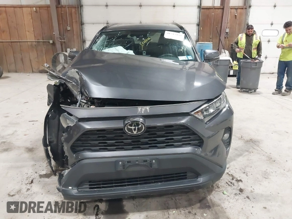 2020 Toyota RAV4 XLE with VIN 2T3P1RFV7LW110207, listed as a IAAI auction lot 41715101 with 57,520 mi miles. Bid and sale history available at carsss.com. Image 12.
