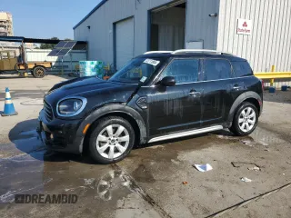 2019 MINI Countryman Cooper with VIN WMZYS7C58K3F45493, listed as a Copart auction lot 72711804 with 61,900 mi miles and Salvage Title. Bid and sale history available at carsss.com. Image 1.