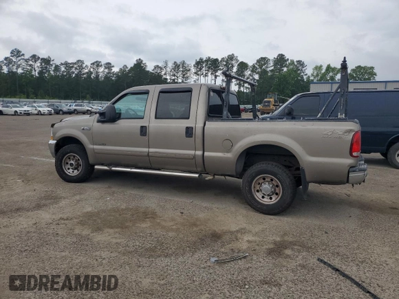 2002 Ford F-250 XL with VIN 1FTNW21F72ED60827, listed as a Copart auction lot 55678325 with 372,717 mi miles and Clean title. Bid and sale history available at DreamBid. Image 2.