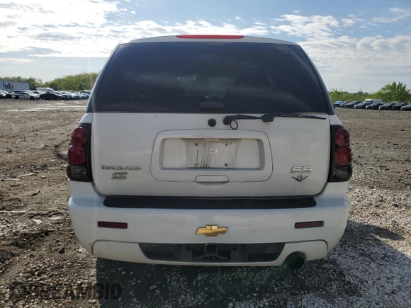 2006 Chevrolet TrailBlazer LT with VIN 1GNET13H262208163, listed as a Copart auction lot 54781475 with 122,848 mi miles and Salvage Title. Bid and sale history available at DreamBid. Image 6.
