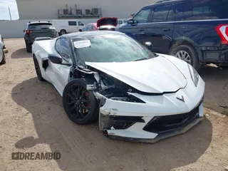 2023 Chevrolet Corvette 2LT z VIN 1G1YB2D49P5100366, wystawiony jako IAAI lot #41504081 z przebiegiem 7 571 mil mil oraz . Historia ofert i sprzedaży dostępna na DreamBid. Obrazek 1.
