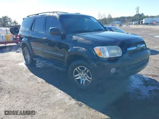 2006 Toyota Sequoia Limited with VIN 5TDBT48AX6S263316, listed as a IAAI auction lot 41559979 with 401,207 mi miles. Bid and sale history available at carsss.com. Image 1.