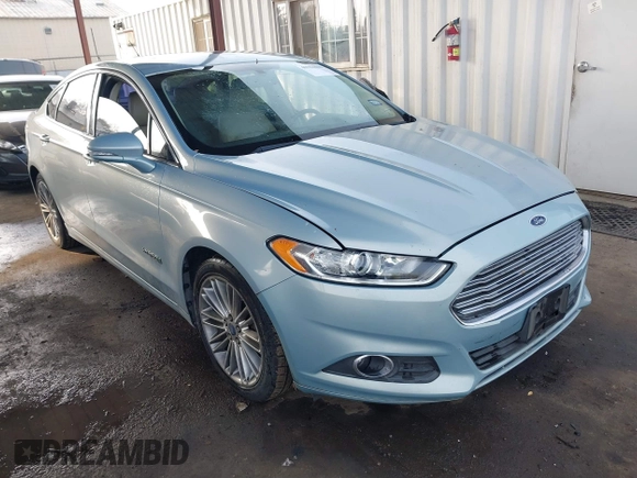 2014 Ford Fusion SE Hybrid with VIN 3FA6P0LU8ER283409, listed as a IAAI auction lot 40984629 with 206,605 mi miles. Bid and sale history available at carsss.com. Image 1.