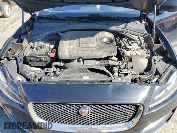 2019 Jaguar F-Pace 25t с VIN SADCS2FX2KA602035, выставлен на аукционе Copart как лот 52404845 с пробегом 104 972 миль миль и Списание • Salvage title. История ставок и продаж доступна на DreamBid. Изображение 12.