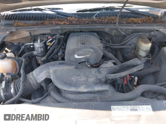 2001 Chevrolet Suburban LS z VIN 3GNEC16T11G222345, wystawiony jako IAAI lot #42289535 z przebiegiem Nie podano mil oraz . Historia ofert i sprzedaży dostępna na DreamBid. Obrazek 10.