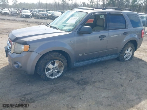 2008 Ford Escape XLT with VIN 1FMCU03178KA47527, listed as a IAAI auction lot 41672719 with 306,312 mi miles. Bid and sale history available at carsss.com. Image 6.