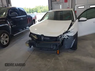 2010 Volkswagen Golf с VIN WVWDA7AJ8AW082248, выставлен на аукционе IAAI как лот 42484551 с пробегом 121 632 миль миль и . История ставок и продаж доступна на DreamBid. Изображение 6.