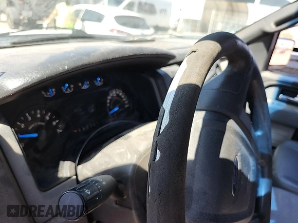 2013 Ford F-150 XL с VIN 1FTEX1EM1DFC51079, выставлен на аукционе IAAI как лот 42563468 с пробегом 140 709 миль миль и . История ставок и продаж доступна на DreamBid. Изображение 32.