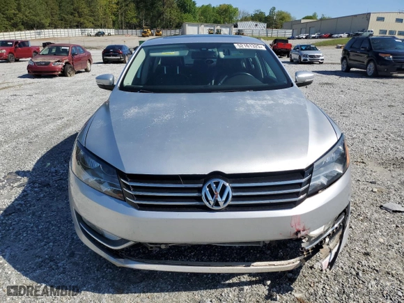 2013 Volkswagen Passat SEL Premium with VIN 1VWCP7A32DC070188, listed as a Copart auction lot 52161325 with 175,368 mi miles and Salvage Title. Bid and sale history available at carsss.com. Image 5.