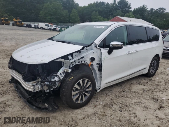 2023 Chrysler Pacifica Hybrid Limited with VIN 2C4RC1S70PR543587, listed as a Copart auction lot 60439795 with 11,558 mi miles and Salvage title. Bid and sale history available at DreamBid. Image 1.