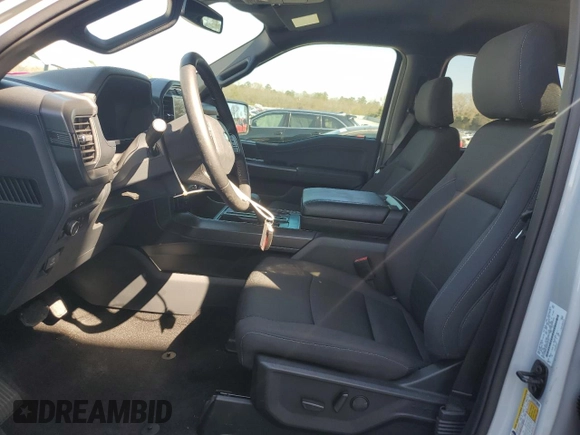 2024 Ford F-150 XLT with VIN 1FTFW3L55RFA53143, listed as a Copart auction lot 47960675 with 6,847 mi miles and Salvage Title. Bid and sale history available at carsss.com. Image 7.