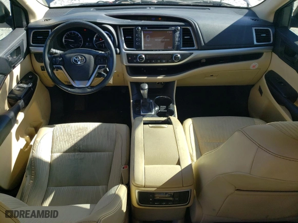 2016 Toyota Highlander LE Plus with VIN 5TDZKRFH4GS169822, listed as a Copart auction lot 46522705 with 141,374 mi miles and Salvage Title. Bid and sale history available at carsss.com. Image 8.