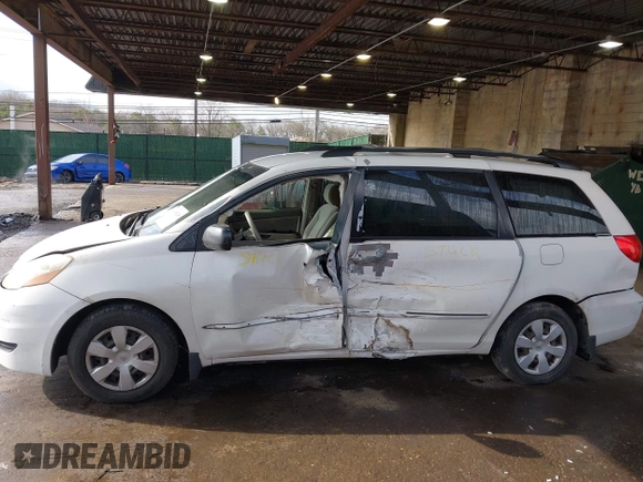 2006 Toyota Sienna CE with VIN 5TDZA23C66S535992, listed as a IAAI auction lot 41985245 with 300,182 mi miles and . Bid and sale history available at DreamBid. Image 15.