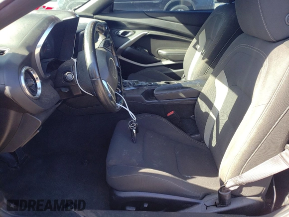 2017 Chevrolet Camaro 1LT z VIN 1G1FB1RX0H0103644, wystawiony jako Copart lot #55027655 z przebiegiem 103 232 mil mil oraz Szkoda całkowita • Salvage title. Historia ofert i sprzedaży dostępna na DreamBid. Obrazek 7.
