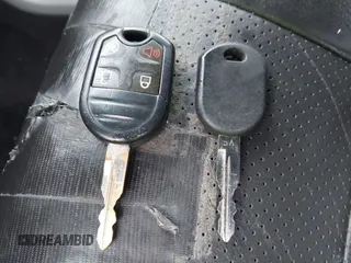 2012 Ford F-150 XL с VIN 1FTFW1EF4CFC11117, выставлен на аукционе IAAI как лот 41362740 с пробегом Не указан миль и . История ставок и продаж доступна на DreamBid. Изображение 11.